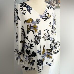 Ann Taylor Floral V-Neck Women's Blouse Size Large
